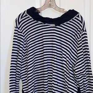 Black and white long sleeve collared shirt 3X